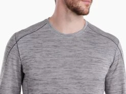 Alloy™ Crew -Kühl 3226 alloy crew cloud gray detail 3 pdp photo