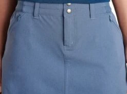 Strattus™ Skort -Kühl 6241 strattus skort deep harbor detail 1 pdp photo