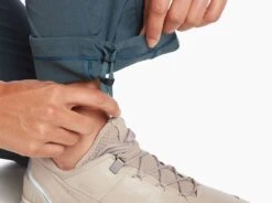 Freeflex™ Move -Kühl 6306 freeflex move rainstorm detail 5 pdp photo