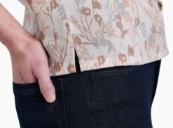 Hadley™ -Kühl 8009 hadley ss sandstone print detail 2 pdp photo